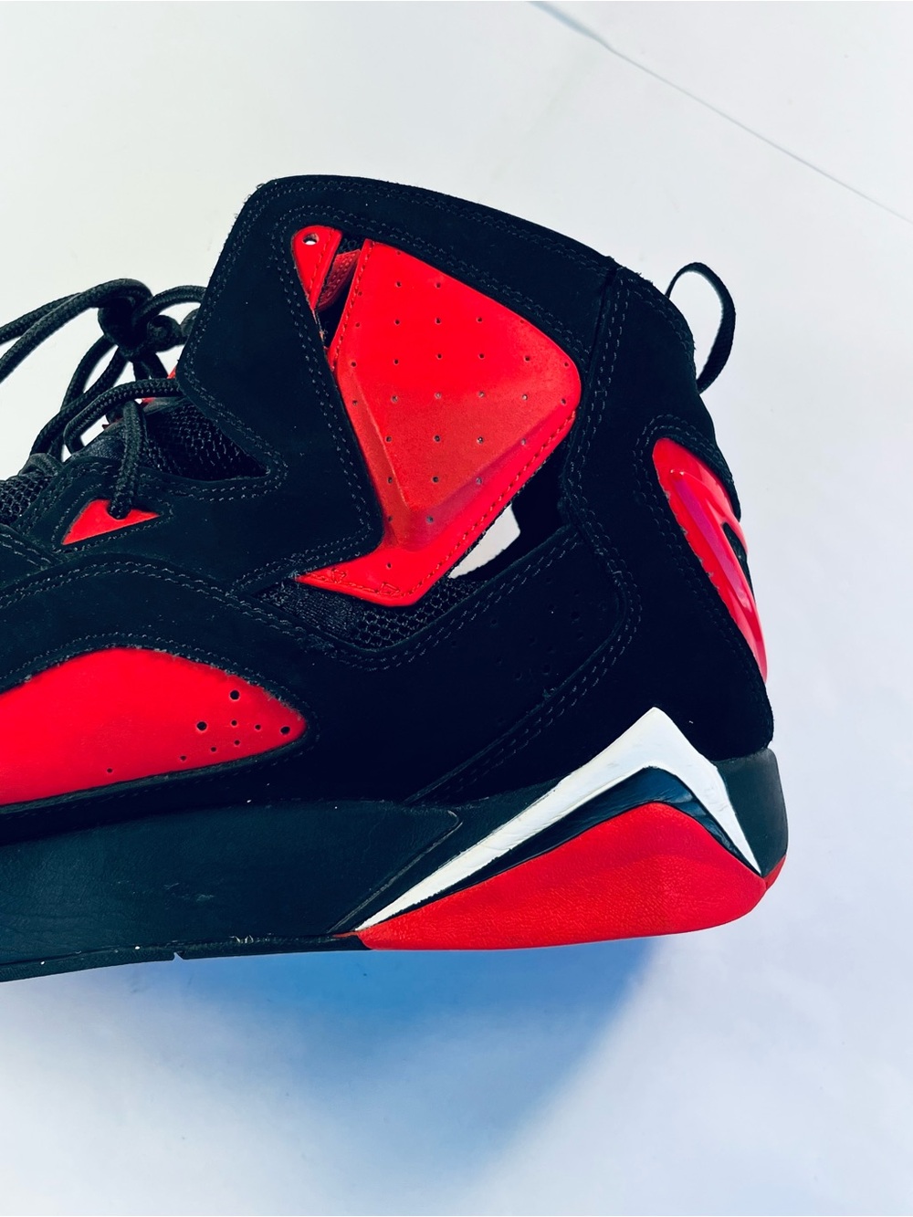 Nike Air Jordan True Flight #CU4933-001 Red Black Men’s Size:13 Basketball Shoes - Picture 12 of 15